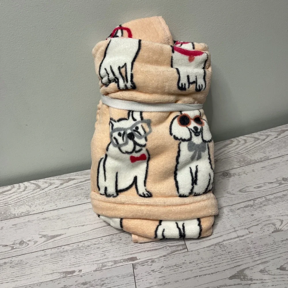 Deborah‎ Connolly Designs Dog Print Hand Towel Peach Lyocell Cotton Blend NEW